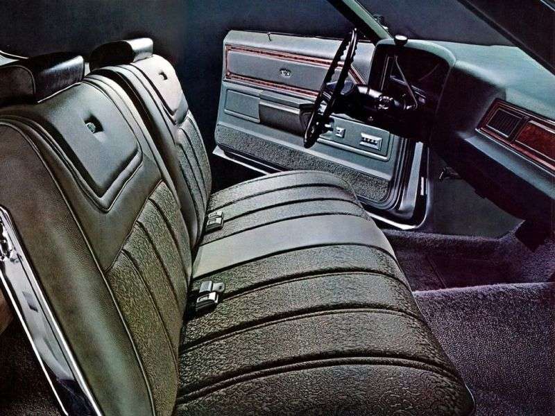 Chevrolet Caprice 2. generacja [zmiana stylizacji] Custom Coupe 2 drzwiowy hardtop. 7.44 Turbo Hydra Matic (1972 1972)