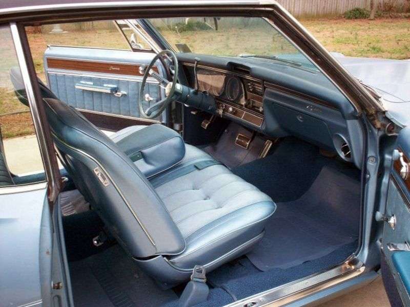 Chevrolet Caprice 1. generacja [druga zmiana stylizacji] Sport Coupe 2 drzwiowy hardtop. 5,4 Hydra Matic (1967 1967)