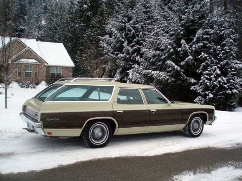 Chevrolet Caprice 2. generacja [zmiana stylizacji] Kingswood Estate kombi 6.6 Turbo Hydra Matic 3 osobowy (1972 1972)