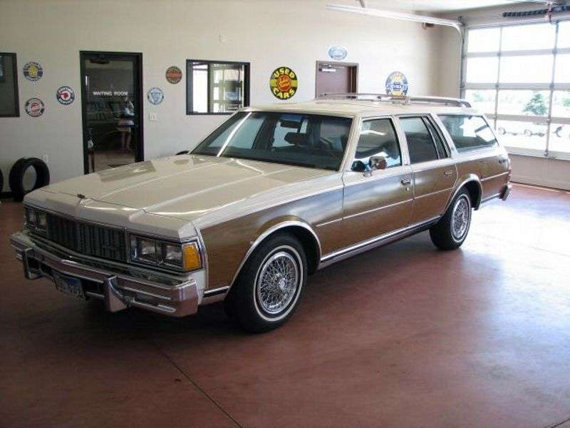 Chevrolet Caprice 3rd generation Kingswood Estate station wagon 5.7 Turbo Hydra Matic 2 seat (1977–1979)