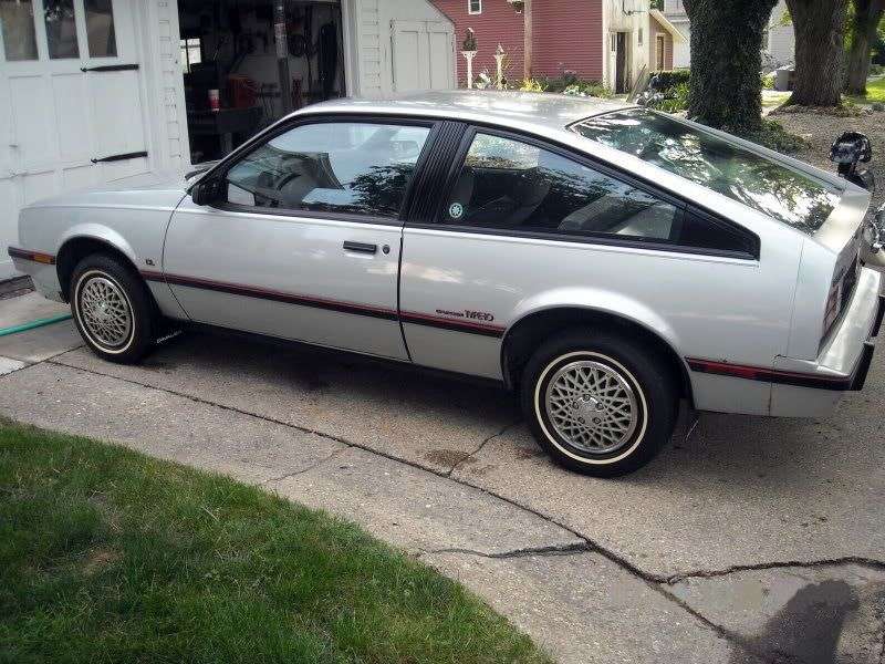 Chevrolet Cavalier 1. generacja [zmiana stylizacji] hatchback 2.0 AT (1986 1987)