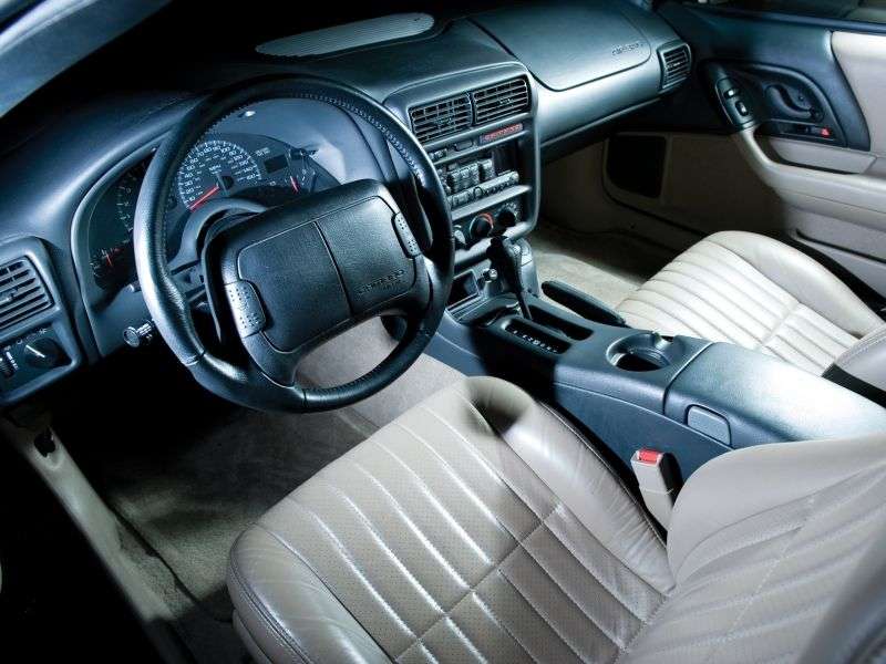 Chevrolet Camaro 4 drzwiowy kabriolet 2 drzwiowy 5,7 MT (1996 1997)