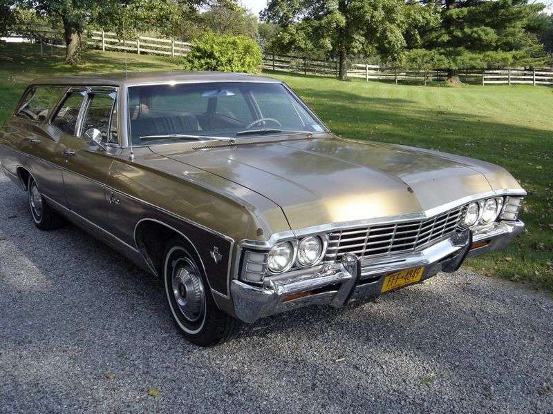 Chevrolet Caprice 1st generation [2nd restyling] Kingswood Estate Wagon 5.4 4MT 3 seat (1967–1967)