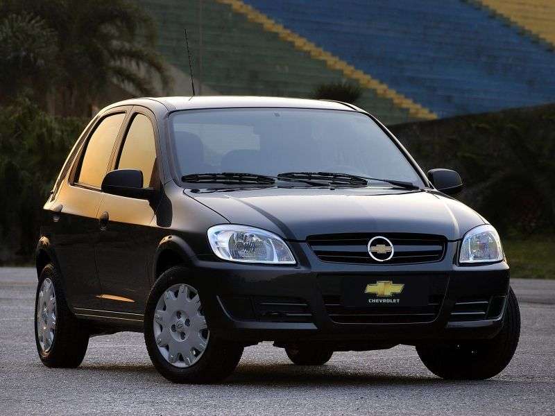 Chevrolet Celta 5 drzwiowy hatchback pierwszej generacji [zmiana stylizacji]. 1.0i MT (2006–2011)