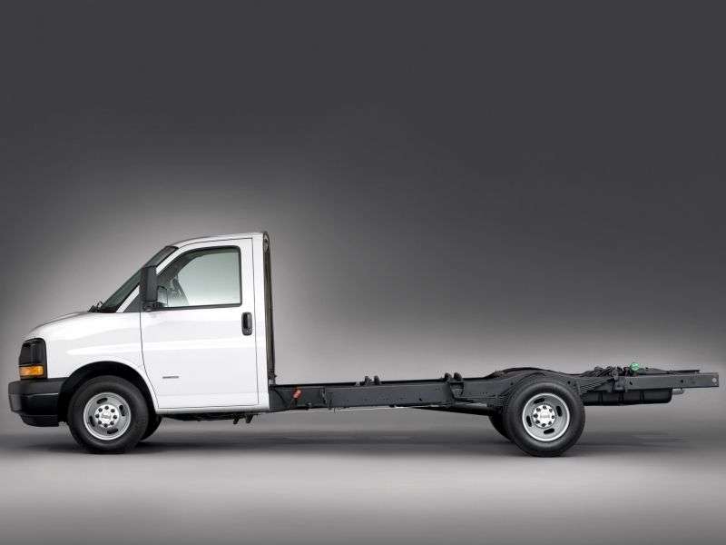 Chevrolet Express 1st generation [restyled] Cutaway chassis 4.8 AT MWB (2010 – v.)