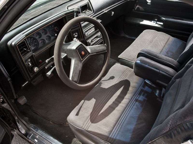 Chevrolet El Camino 5th generation Black Knight pickup 3.3 AT (1978–1978)