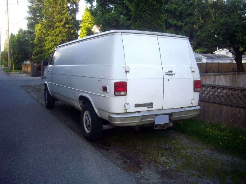 Chevrolet Chevy Van 3rd generation [3rd restyling] van 5.7 AT Overdrive G30 (1987–1991)