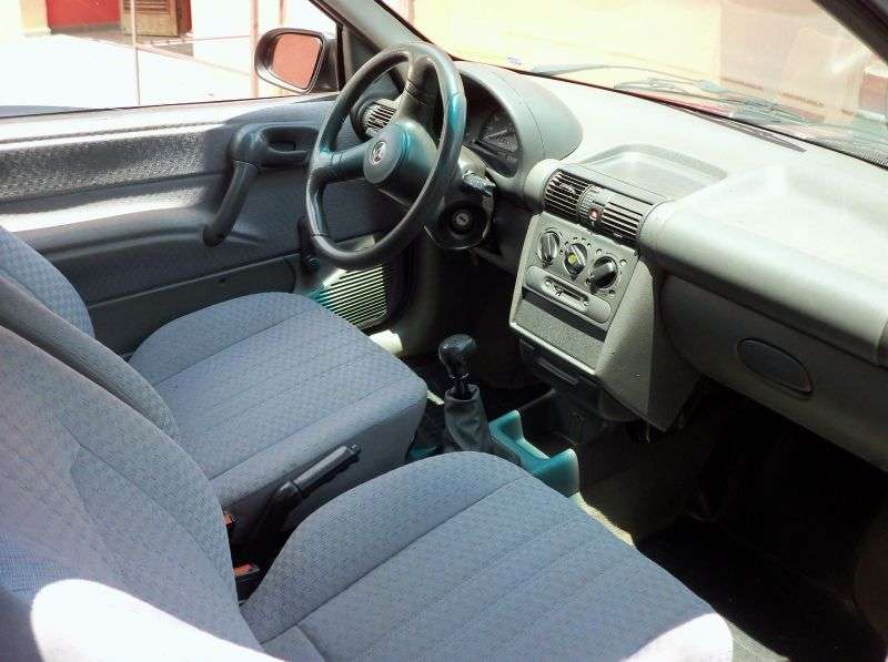 Chevrolet Corsa 3 drzwiowy hatchback pierwszej generacji 1.0 Flexfuel MT (1999 2002)