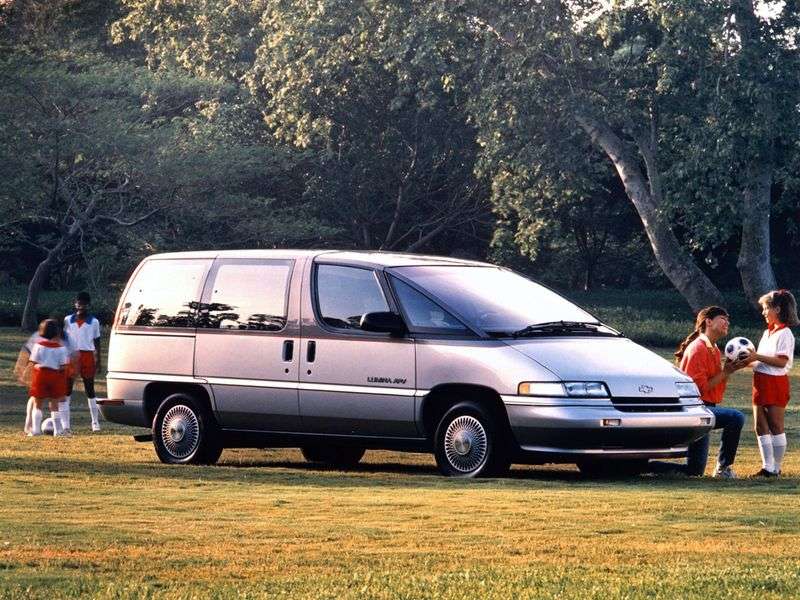 Chevrolet Lumina APV 1st generation minivan 3.8i AT (1992–1996)