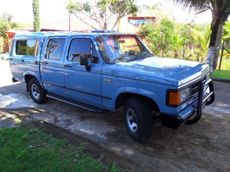 Chevrolet D20 1st generation [restyling] Crew Cab pick up 4 bit. 4.0 TD MT 6 seat (1993–1997)