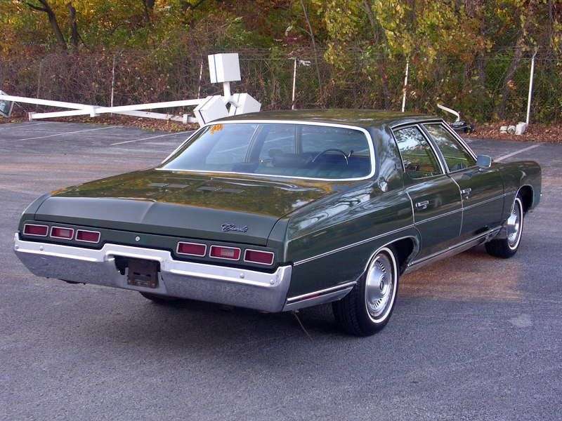 Chevrolet Impala 5.generacja sedan 4.1 MT (1971 1971)