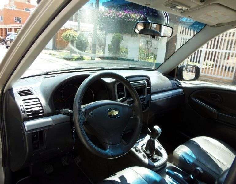 Chevrolet Grand Vitara 1st generation [restyling] SUV 5 dv. 2.0 MT AWD (2006–2013)
