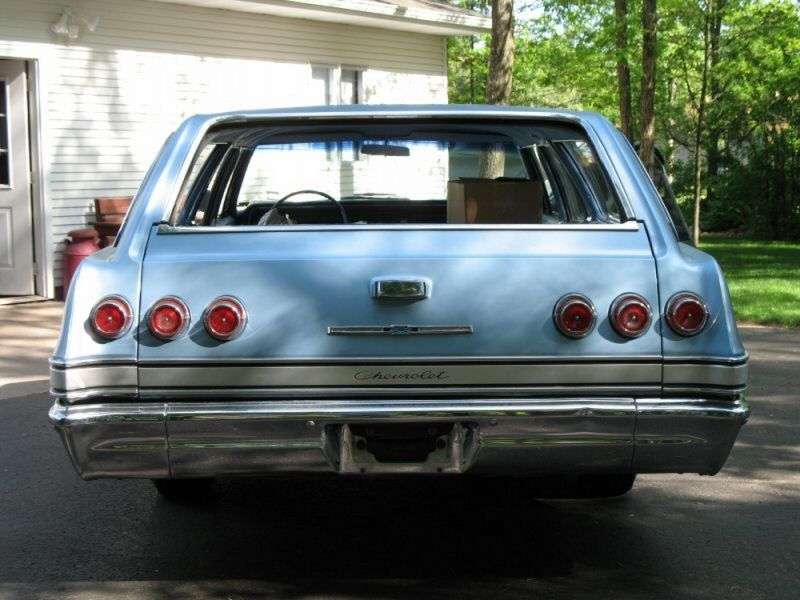 Chevrolet Impala 4th generation wagon 4.6 4MT 2 seat (1965–1965)