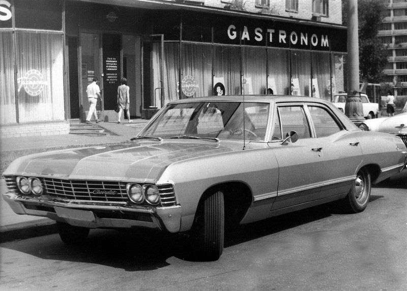 Chevrolet Impala 4. generacja [2. zmiana stylizacji] sedan 4.1 MT Overdrive (1967 1967)