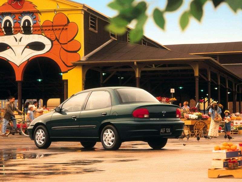 Chevrolet Metro sedan 1.generacji 1.3 MT (1998 2000)