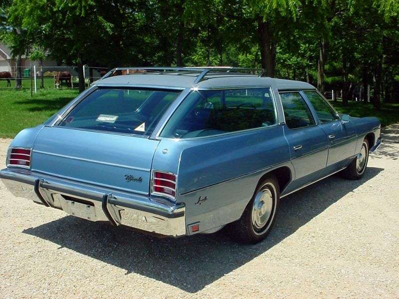 Chevrolet Impala 5th generation [2nd restyling] station wagon 7.4 Turbo Hydra Matic 3 seat (1973–1973)