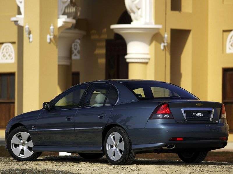 Chevrolet Lumina 3. generacja [zmiana stylizacji] sedan 5.7 AT (2004 2006)