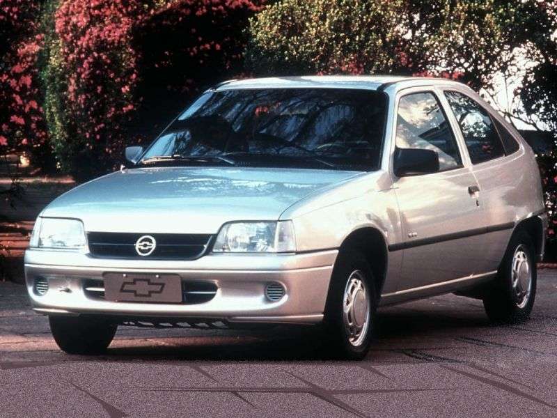 Chevrolet Kadett 1st generation [restyling] 1.8 MT hatchback (1996–1997)