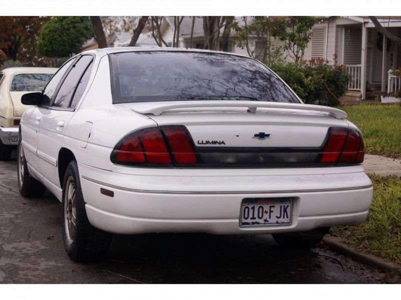 Chevrolet Lumina 2nd generation sedan 3.8 AT (1998–1999)