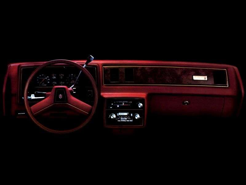 Chevrolet Monte Carlo 4. generacja [druga zmiana stylizacji] 2 drzwiowe coupe. 5,0 AT (1984 1984)