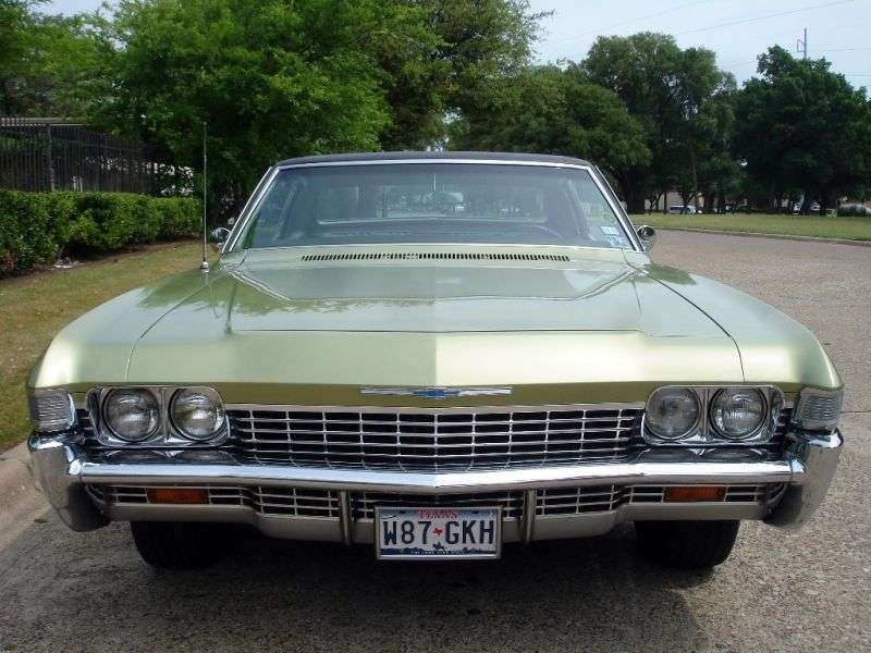 Chevrolet Impala 4th generation [3rd restyling] Custom Coupe 7.0 MT (1968–1968)
