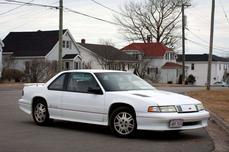 Chevrolet Lumina 1st generation coupe 2.5 AT (1991–1992)