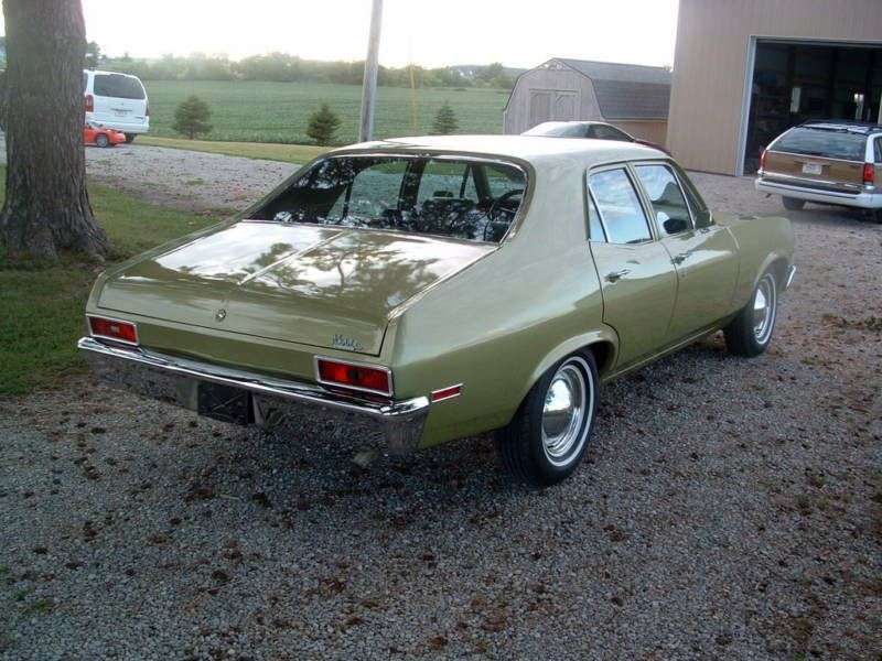 Chevrolet Nova 3. generacja [druga zmiana stylizacji] sedan 3.8 Powerglide (1970 1972)