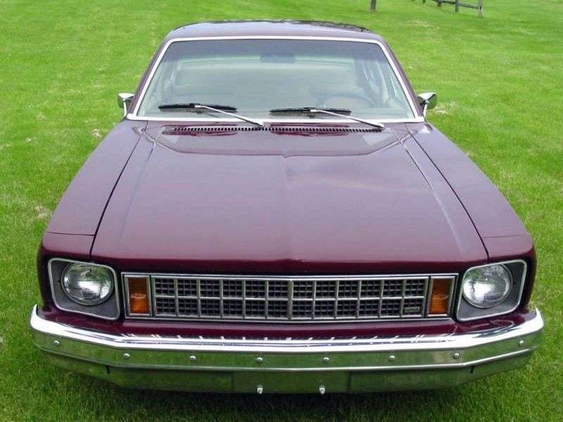 Chevrolet Nova 4 drzwiowa [zmiana stylizacji] sedan 4 drzwiowy. 5.0 Turbo Hydra Matic (1976 1976)