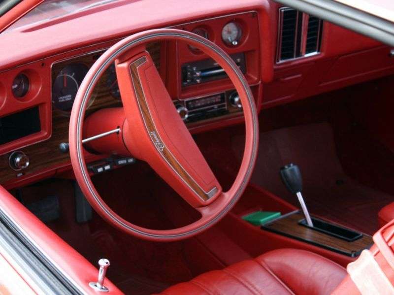 Chevrolet Monte Carlo 2. generacja [czwarta zmiana stylizacji] coupe 5.7 Turbo Hydra Matic (1977 1977)