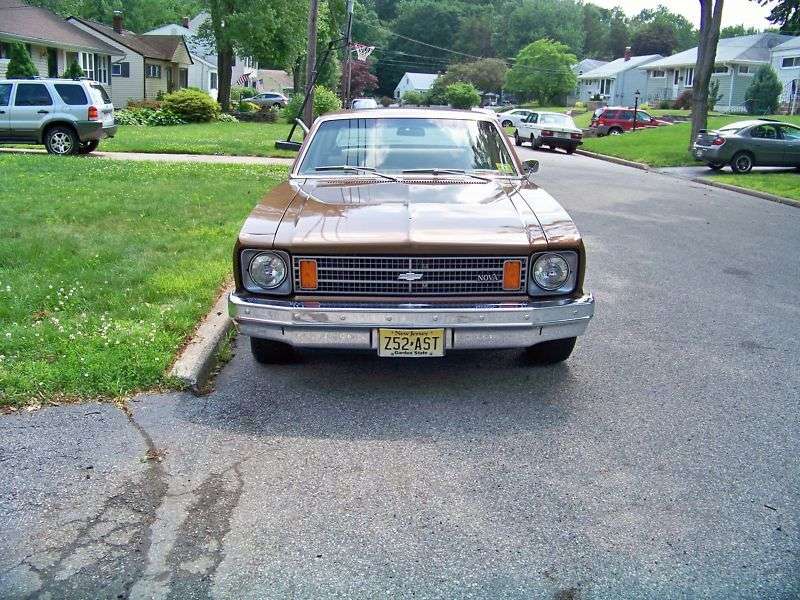 Chevrolet Nova 4th generation liftback 5.7 MT (1975–1975)