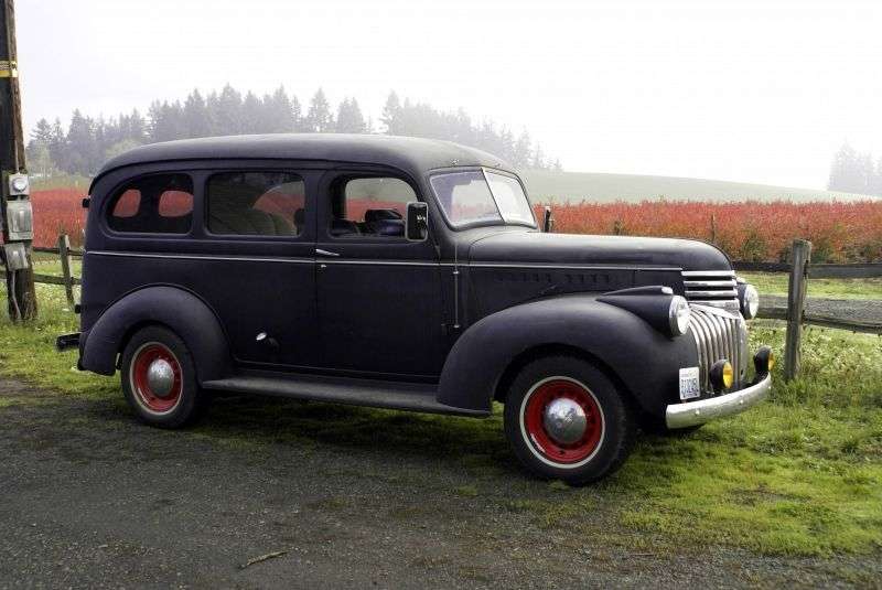 Chevrolet Suburban SUV 3.generacji 3.5 MT Syncro mesh (1941 1946)