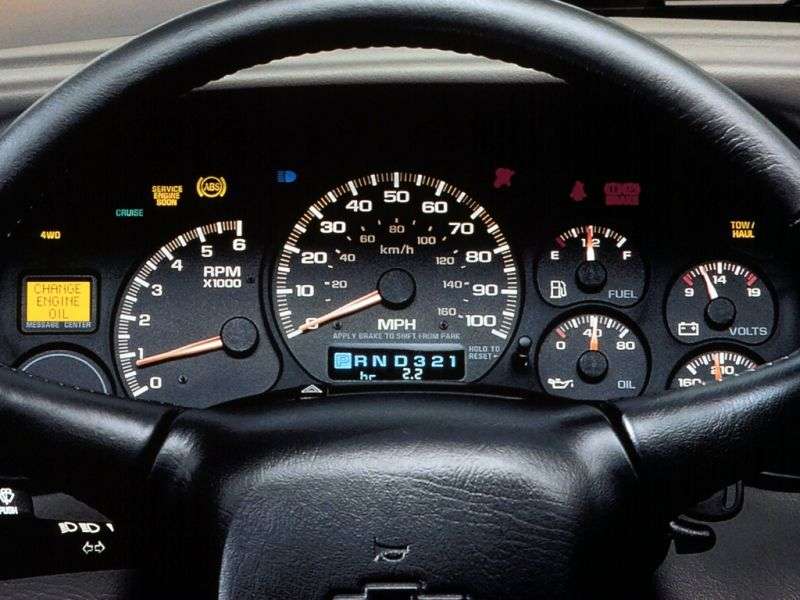 Chevrolet Silverado GMT800Crew Cab pick up 4 bit. 6.0 4AT 2500HD (1999–2002)