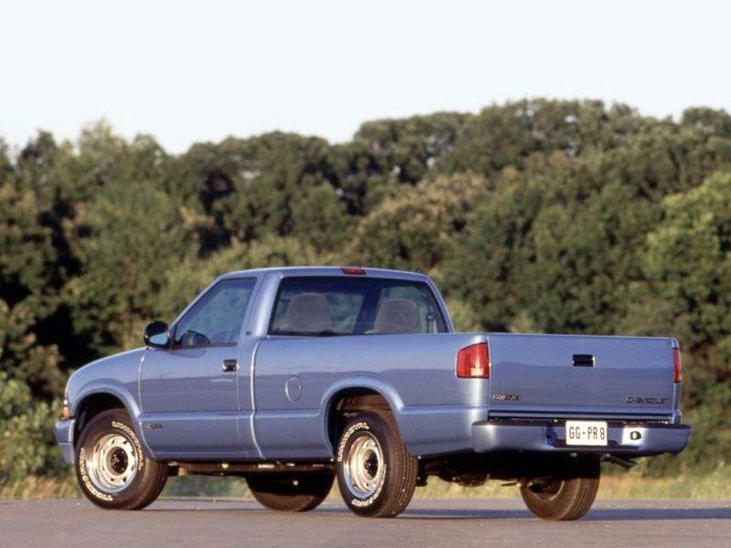 Chevrolet S 10 2nd generation [restyling] Regular Cab 2 bit pickup. 2.2 MT LWB (1998–1999)