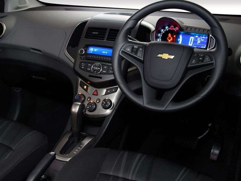 Chevrolet Sonic 1 generacja ZA spec sedan 4 drzwiowy 1,4 MT (2012 obecnie)