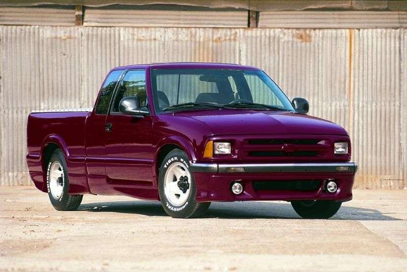 Chevrolet S 10 2nd generation Extended Cab pick up 2 bit. 2.2 AT (1994–1997)
