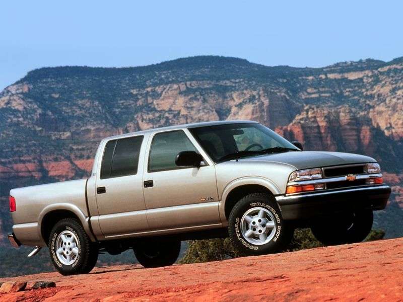 Chevrolet S 10 2nd generation [restyling] Crew Cab pick up 4 bit. 4.3 AT 4WD (2001–2004)