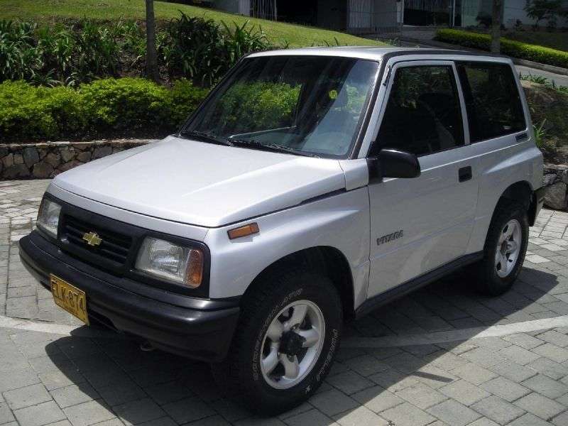 Chevrolet Vitara 1st generation SUV 1.6 MT AWD (1996 – n.)