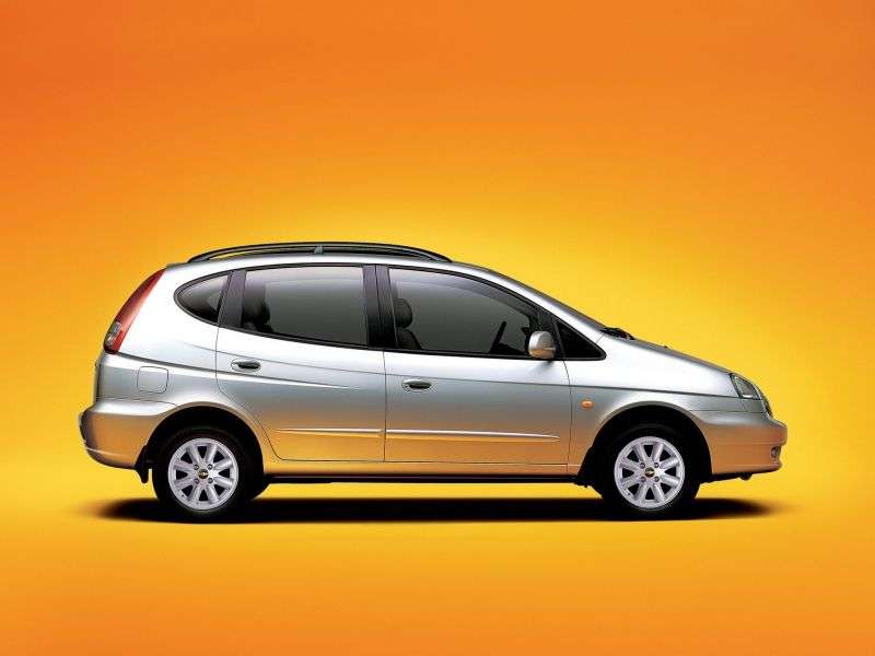 Chevrolet Vivant minivan pierwszej generacji 2.0 AT (2004 2008)