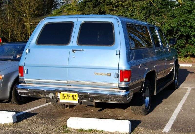 Chevrolet Suburban 8th generation [restyling] SUV 5.7 K10 3AT 4WD (1981–1981)