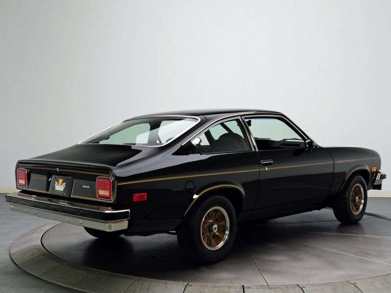 Chevrolet Vega 1 szej generacji [zmiana stylizacji] 3 drzwiowy Cosworth hatchback. 2.0 5MT (1975 1976)