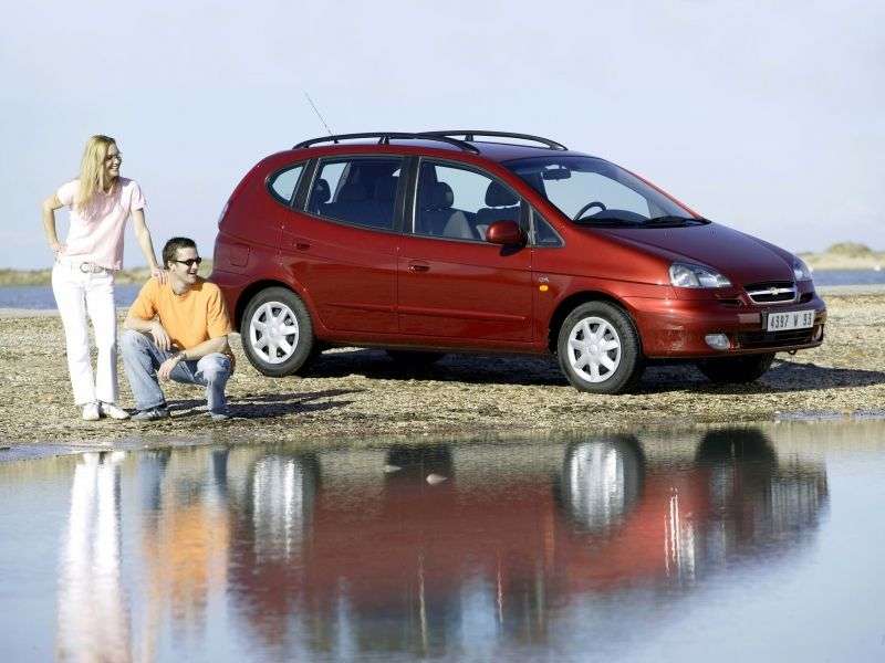 Chevrolet Tacuma minivan pierwszej generacji 2.0 MT (2004 2008)