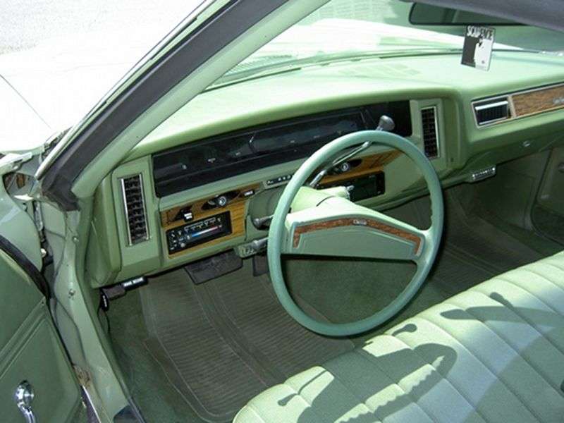 Chevrolet Caprice 2. generacja [czwarta zmiana stylizacji] Custom Coupe 7.44 Turbo Hydra Matic (1975 1975)