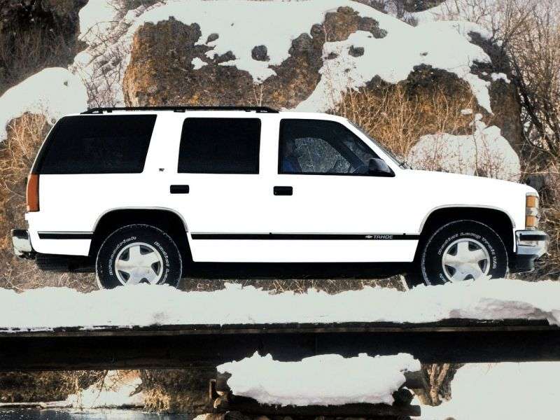 Chevrolet Tahoe GMT400 5 door SUV. 5.7 AT (1996–1999)