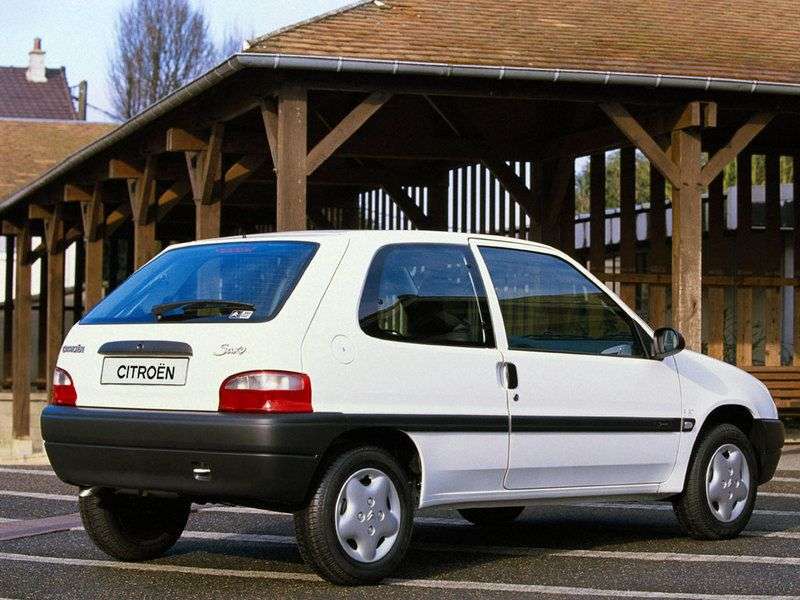 3 drzwiowy hatchback Citroen Saxo drugiej generacji 1.6 VTS MT (1996 2004)