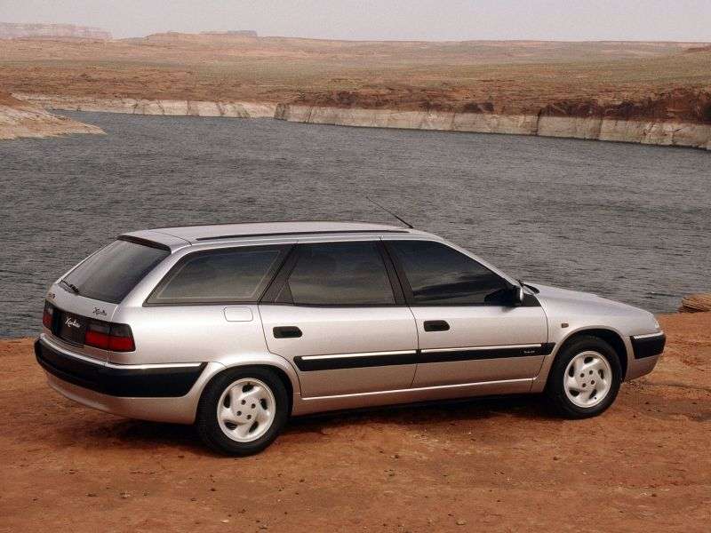Citroen Xantia X1Break Touring 2.1 TD MT (1996–1998)