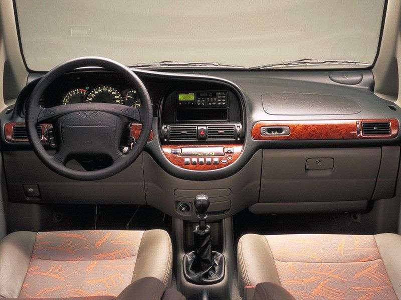 Daewoo Tacuma 1st generation 1.8 MT minivan (2000–2008)