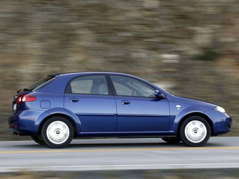 Daewoo Lacetti 1st generation hatchback 1.8 AT (2003 – n.)