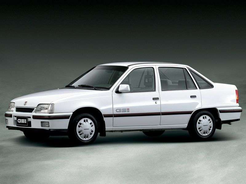 Daewoo LeMans sedan 1.generacji 1.6 MT (1986 1989)