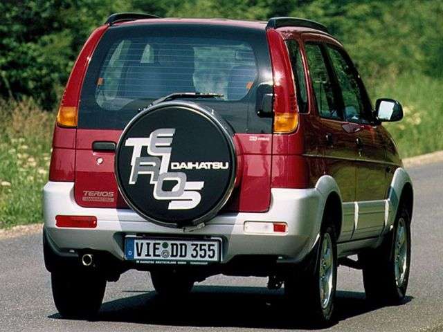 Daihatsu Terios crossover pierwszej generacji 1.3 AT 4WD (1997 2000)