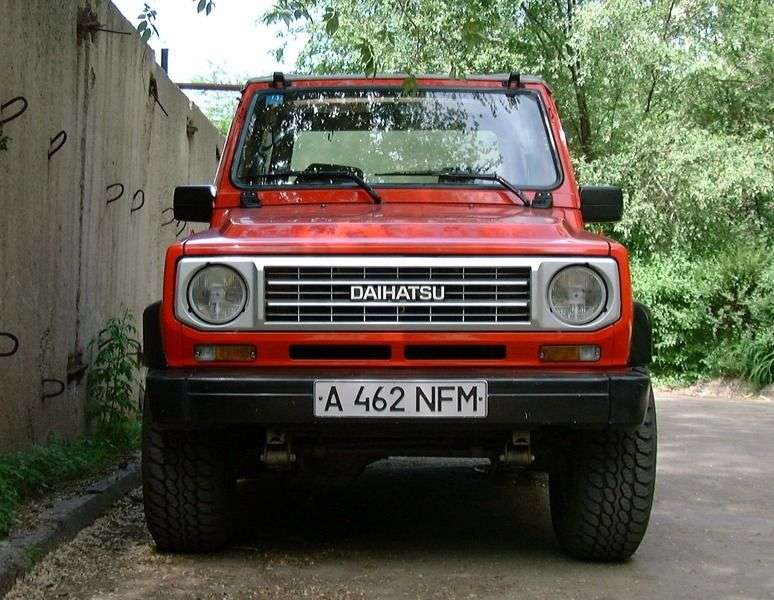 Daihatsu Rocky 1st generation Soft top convertible 2.8 D MT (1984–1987)